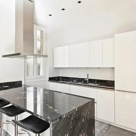 Apartamento In *